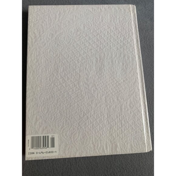 Better Homes & Gardens Creative American Quilting Hardcover Book - Picture 4 of 4